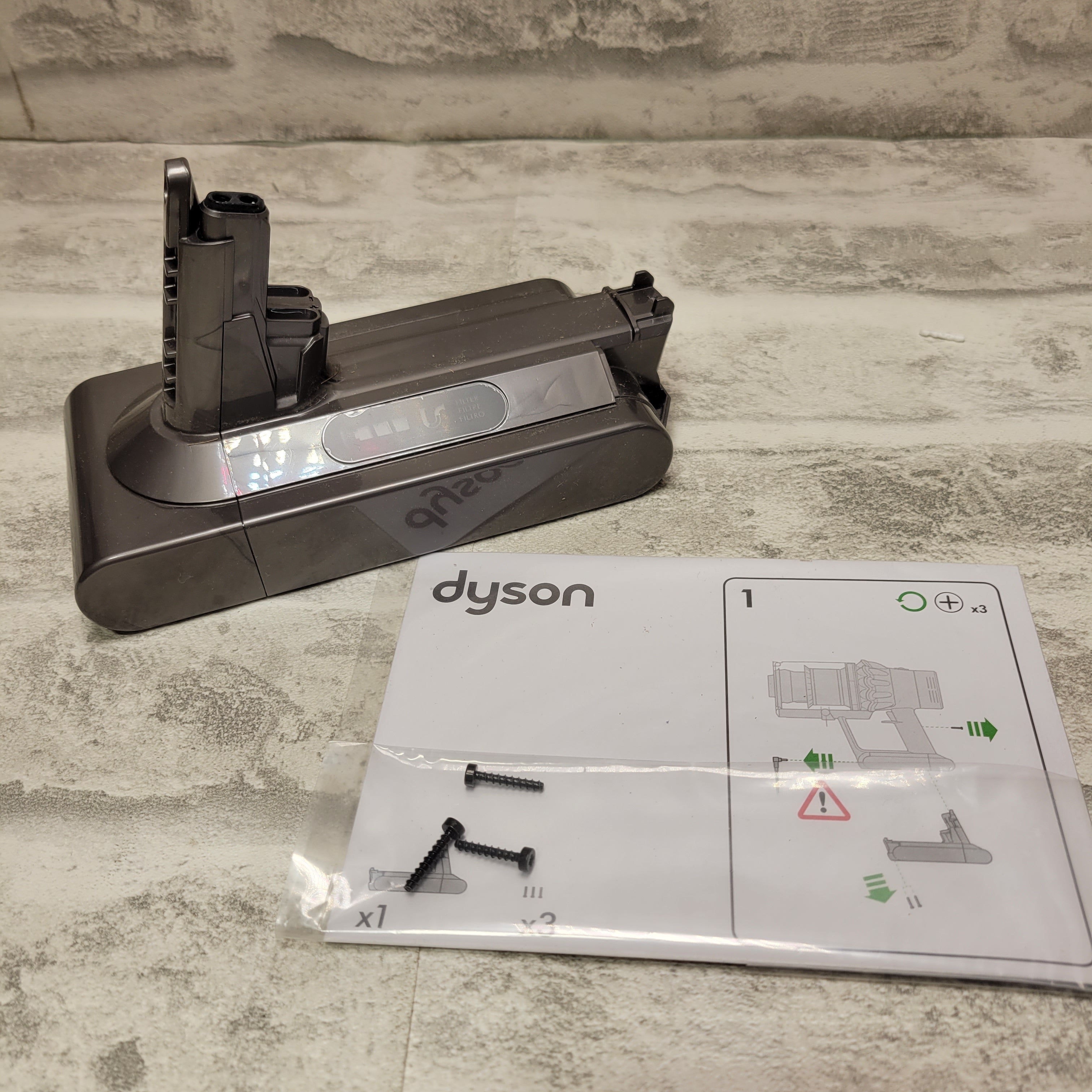 Dyson Replacement Battery for V10 Units. Part No. 969352-03 SV12 (7672040030446)